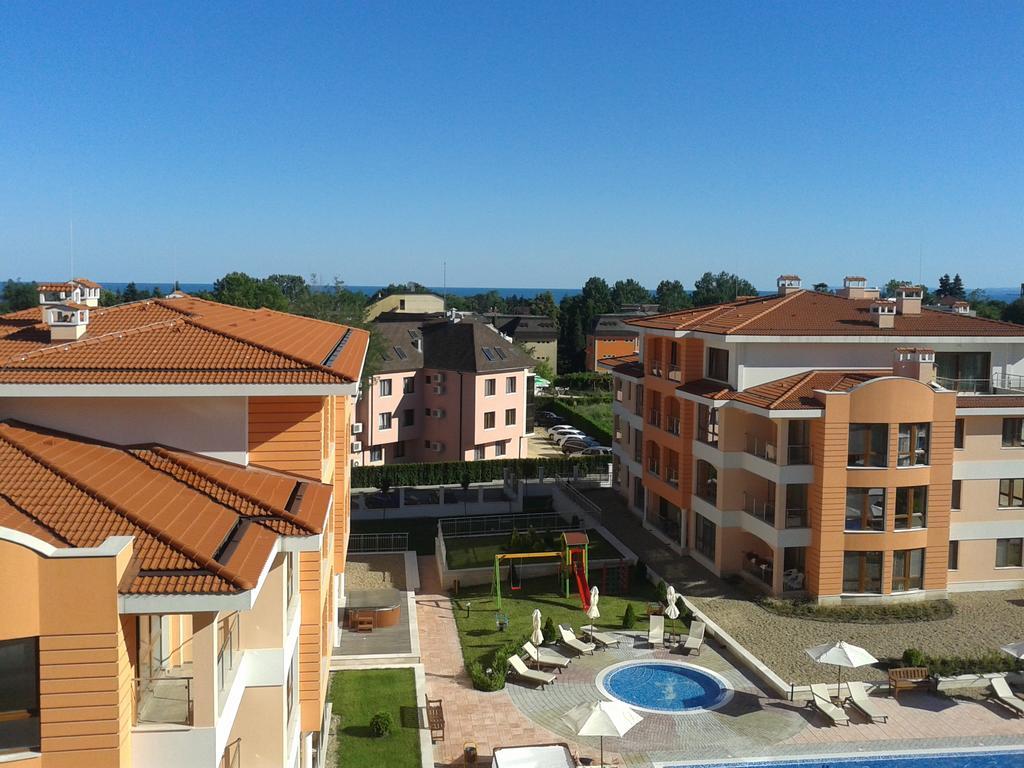 Apartment In St. Constantine And Helena Saints Constantine and Helena Exterior photo