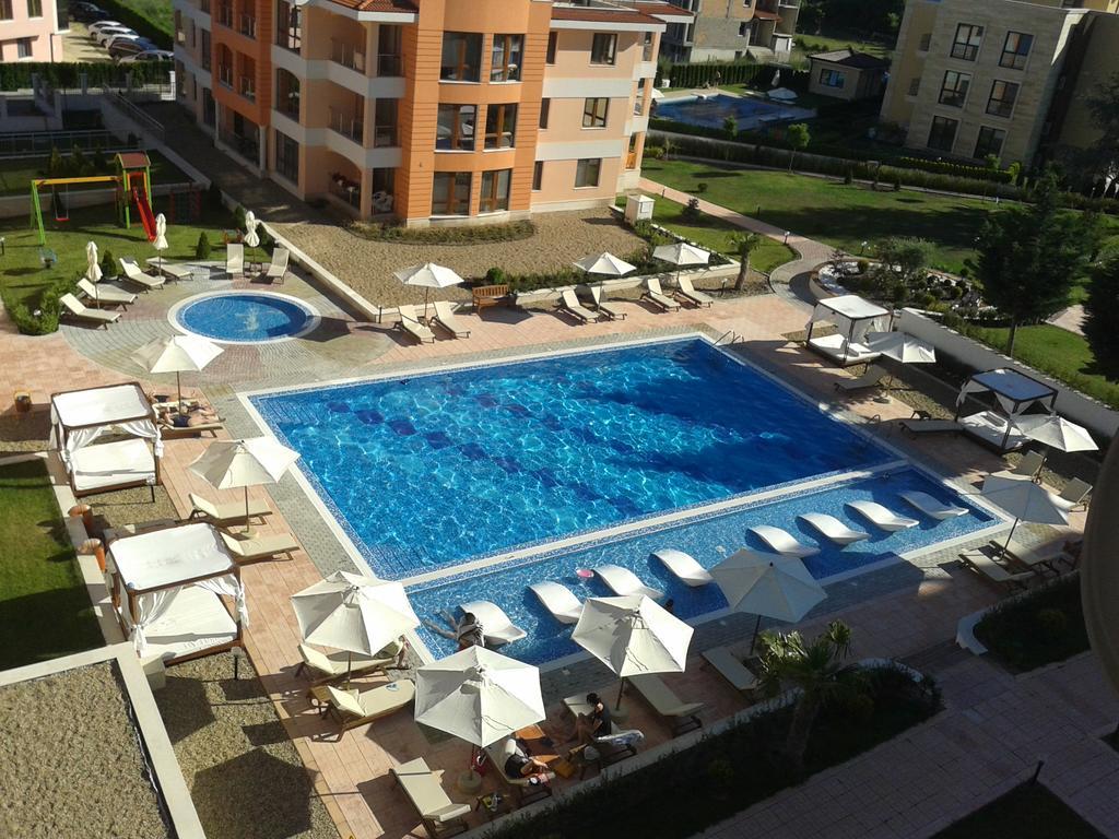 Apartment In St. Constantine And Helena Saints Constantine and Helena Exterior photo
